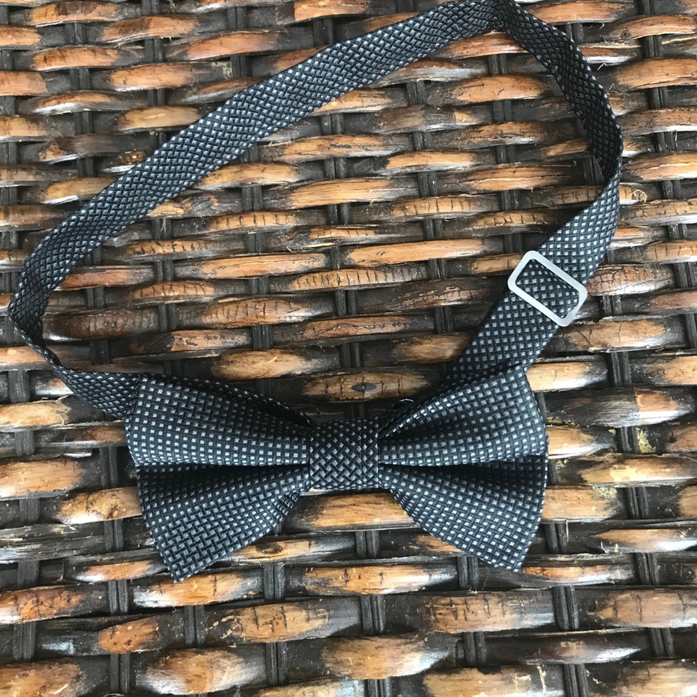 GIFTED-NICE men’s bow tie